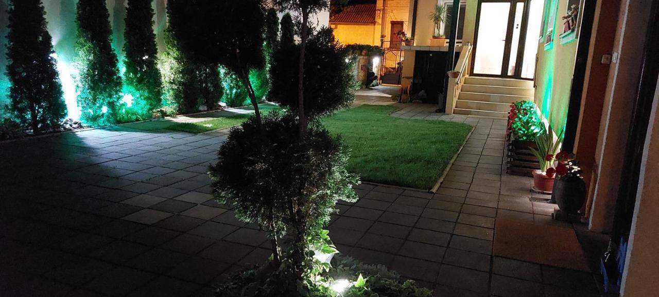 Apartments Sofija Ni Екстериор снимка