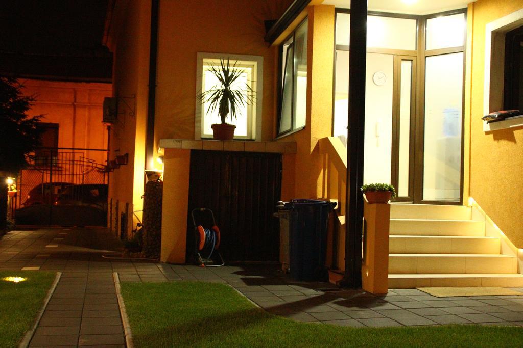 Apartments Sofija Ni Екстериор снимка